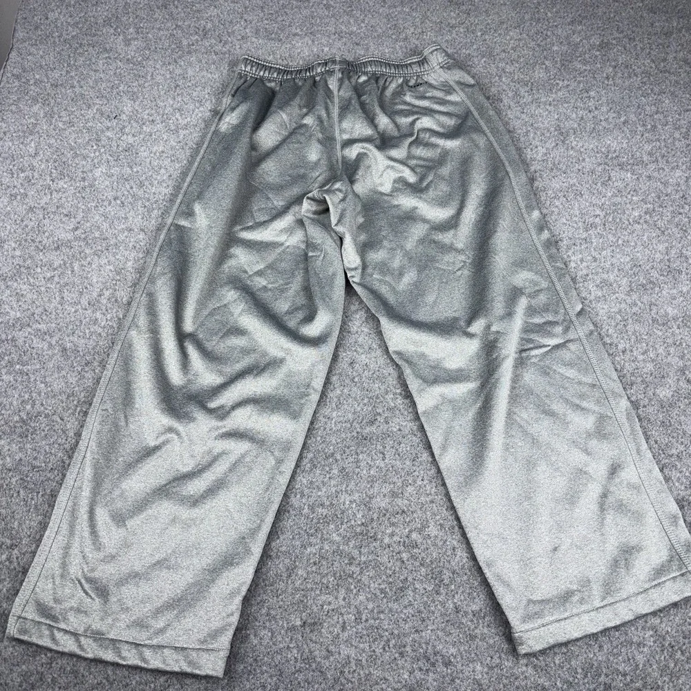 Nike Therma Fit Sweatpants Mens Medium Gray Joggers Swoosh Logo Gym Athletic EUC